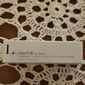 LimeLife by Alcone Power Pout Perfect Lipstick - Classic Red
